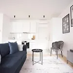 Uber Chic Flat In Charming Factory Building